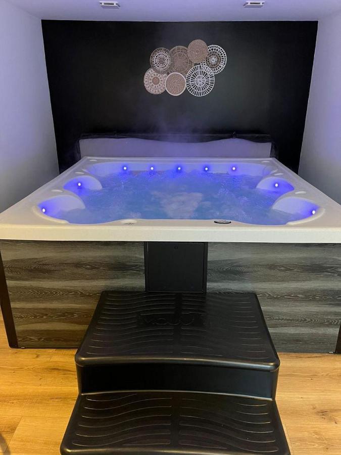 Roulotte La Boheme Est Son Spa En Baie De Somme Arrest 外观 照片